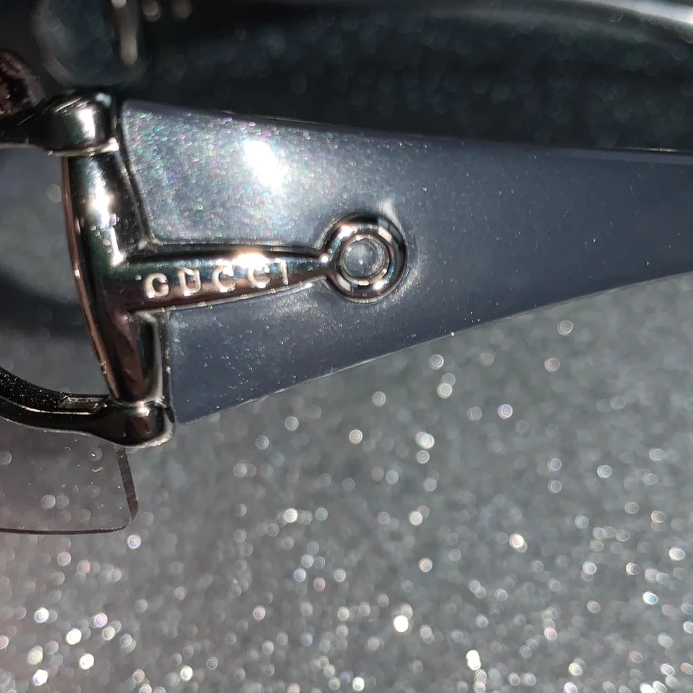Gucci HorseBit Shiny Black/Gray & Silver Sunglasses - Picture 2 of 16